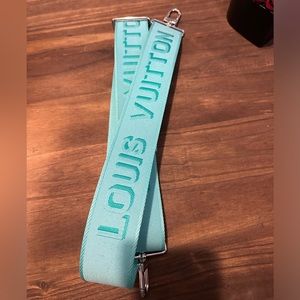 EUC Louis Vuitton Adjustable Strap
